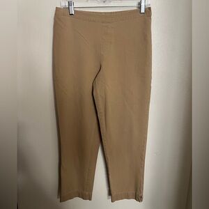 ISAAC MIZRAHI Classic Pull On Casual Capri Length Khaki Pants Tan Women's Sz 10